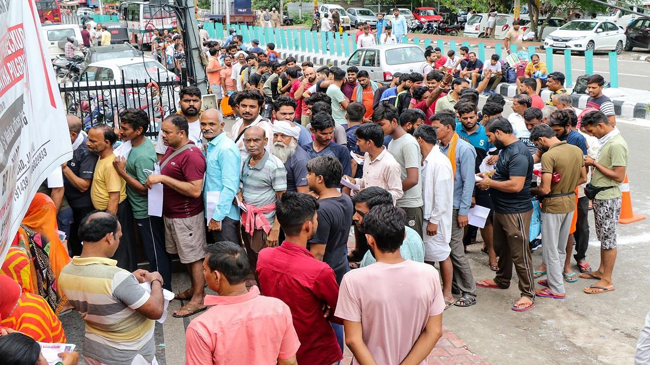 Over 5,800 pilgrims leave Jammu camp for Amarnath